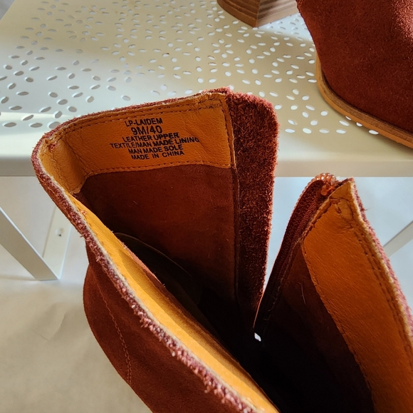 Lucky Brand Burgundy Brown Suede Zip-up Ankle Boots Sz 9 - Picture 4 of 13